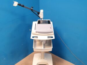 GE MAC 1600 EKG Gerät Ohne Ableitungskabel - mit Rollwagen