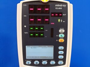 Mindray VS-800 Vital VS 800 - VS800 Signs Monitor ÜBERWACHUNGSMONITOR NiBp + SpO2 Ohne Zubehör auf Bahrbarem Gestell