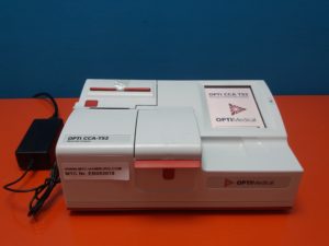OPTI CCA-TS2  // CCA TS2 Analysator Blood Gas and Electrolyte Analyzer
