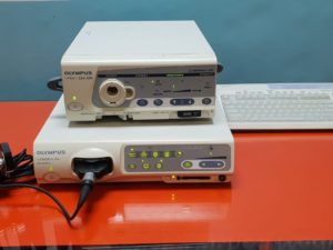 Olympus VISERA Pro OTV-S7Pro  Processor mit  Kamera-Kopf,  Tastatur und CLV-S40 Lichtquelle