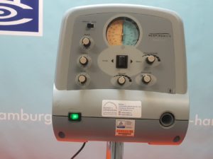 Cough Assist CA-3200 Respironics Insufflator auf fahrbarem Gestell  // Rollbar