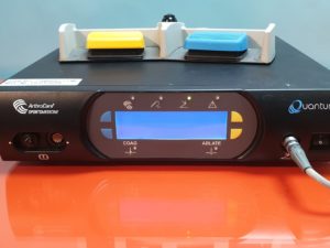 ArthroCare Sportmedizin Quantum  RF 12000 mit Fußpedal