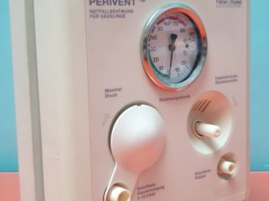 Fischer & Paylek Perivent  RD9 AGU 00 Notfallbeatmungsgerät / Transport / für Säuglinge / CPAP