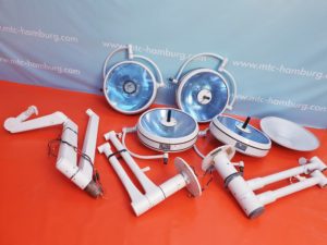 4 x Berchtold Chromophare OP-Lampe Untersuchungslampe Examination light  + Trageärme