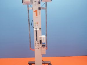 Smiths Level 1 H-1200 Fast Flow Fluid Warmer with 2 x H-2 Pressure Chambers (Powers Up)