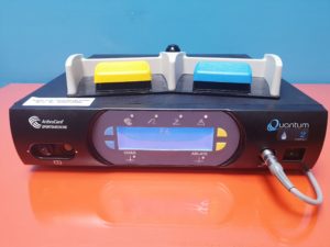 Arthrocare Quantum  RF12000 Arthroskopische RF Generator / Coblation Sytem mit Fussschalter