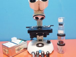 Zeiss KF 2 // KF2 Durchlichtmikroskop // Mikroskop