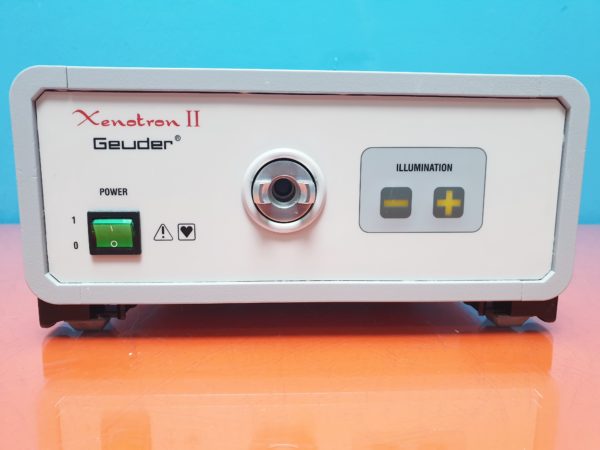 Geuder Xenotron II  Xenon Lichtquelle   200 Watt