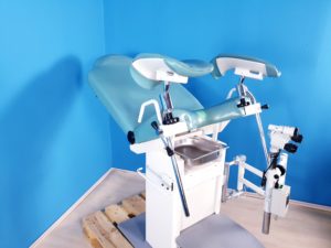 Baisch MediFlex 2397 Gynstuhl - Untersuchungsstuhl   mit Leisegang Kolposkop