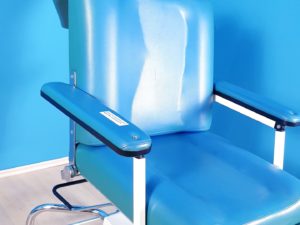 EEG STUHL - BEAHDLUNGSSTUHL - STUHL VERSTELLBAR Rollstuhl