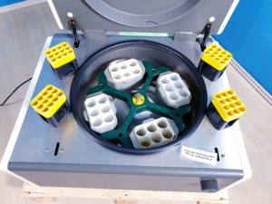 Zentrifuge HETTICH Rotanta T (Typ 4402 / 4000 U/min