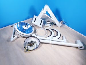 Berchtold Teletom-System Versorgungseinheit-Decke mit Chromophare C 572 Strahler