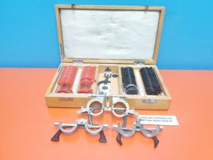 Oculus Refraktionskasten  Brillenbestimmungskasten mit Messgläser