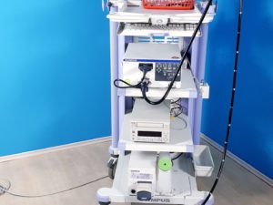 Olympus Prozessor CV-170  - CF-H170L Videokolonoskop - Sony Monitor LMD-2451MD -  Spülpumpe OVP-2  -DVD Recorder DVO-1000MD