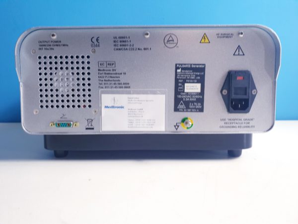 Medtronic Peak plasmablade Pulsar II Generator elektrochirurgische Einheit PS100-102