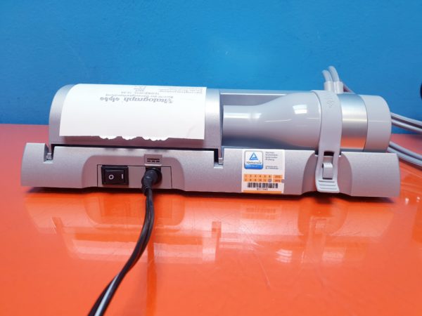 Vitalograph ALPHA Modell 6000 Spirometer Lungenfunktionsmeßgerät mit Kalibrierpumpe