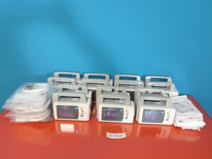 Philips IntelliVue X2 M3002A Patient Monitor Überwachungsmonitor  mit Kabel