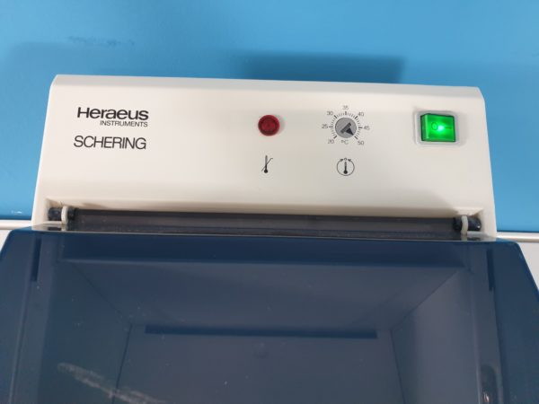 Heraeus B15 Wärmeschrank Umluft-Brutschrank  20-50°C