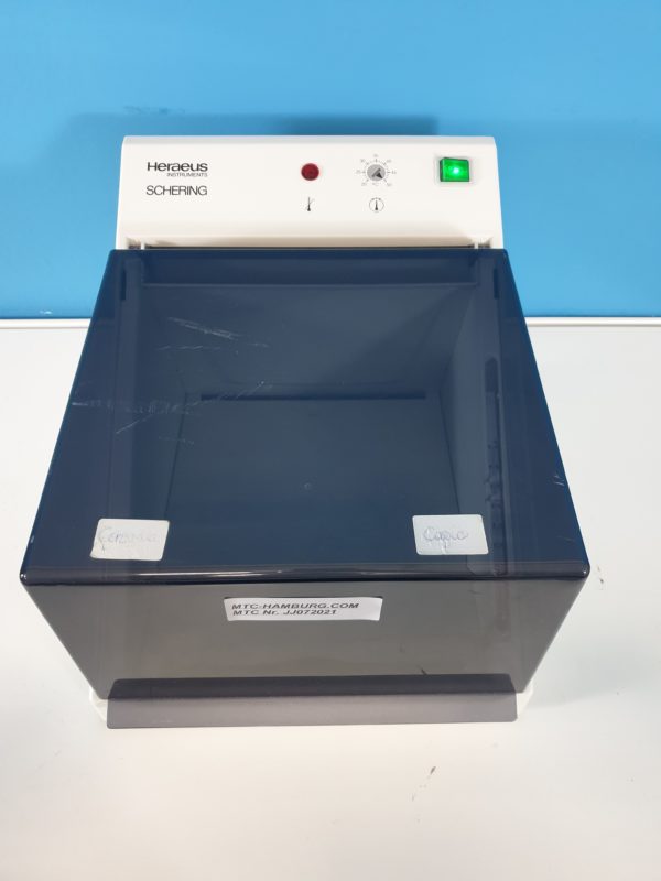 Heraeus B15 Wärmeschrank Umluft-Brutschrank  20-50°C