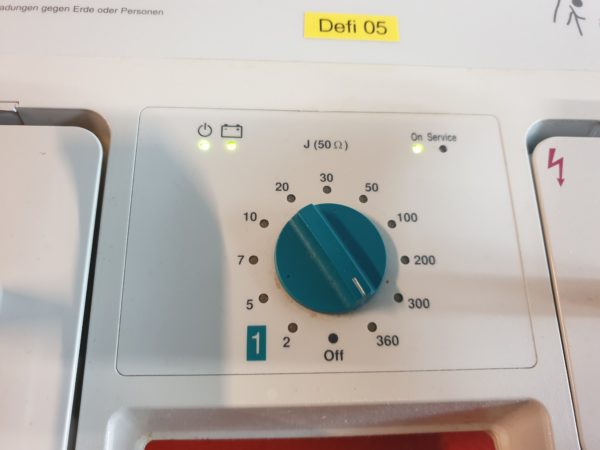 GE Healthcare Hellige Marquette Responder 1000 Defibrillator - Netzbetrieb - Akkuleistung ist uns unbekannt--