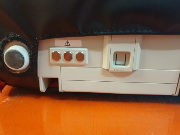 GE Hellige Cardioserv Defibrillator + EKG Ableitungskabel + SpO2 Fingersensor DOM 2013