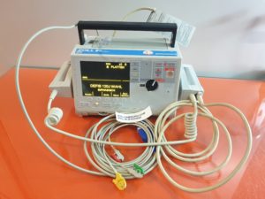 Zoll M Series Defibrillator  Biphasisch  mit EKG Ableitungskabel