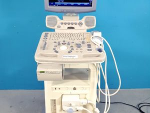 GE Logiq P5 Farbdoppler mit 4C Konvex und 12L Linear