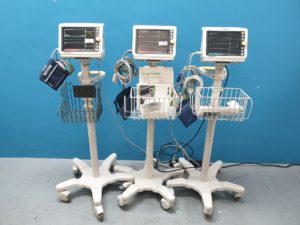 Philips SureSigns VM6  NIBP SpO2, EkG, Temp, ....  Fahrbar