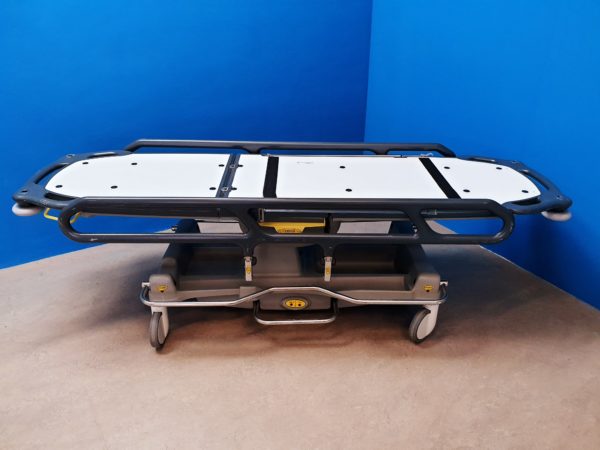 QA3 Patient trolley version 2.0 Patiententransport Fahrbar