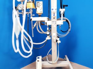 Dräger // Drager  Sulla 19 fahrbares Narkosegerät mit Oxydig - Kreissystem - Volumeter - Barolog ....