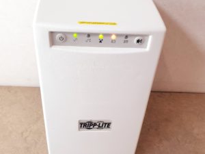 Tripp Lite SMX1200XLHG  USV für den medizinischen Bereich mit 6 Ausgängen, vollständige Isolierung