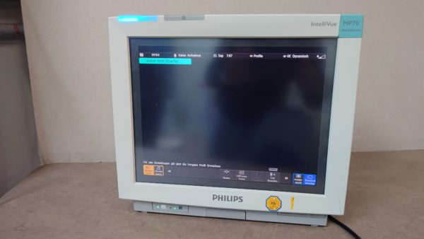 Philips IntelliVue MP70 // MP 70  Patient Monitor