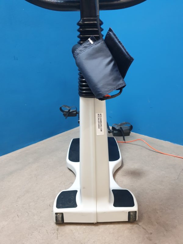 Schiller ERG 911 BP Fahrradergometer // Ergometer  mit Blutdruckmanschette