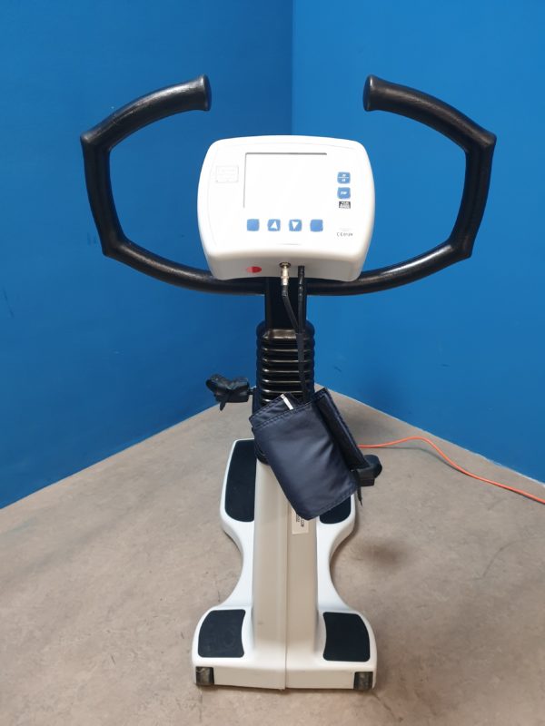 Schiller ERG 911 BP Fahrradergometer // Ergometer  mit Blutdruckmanschette