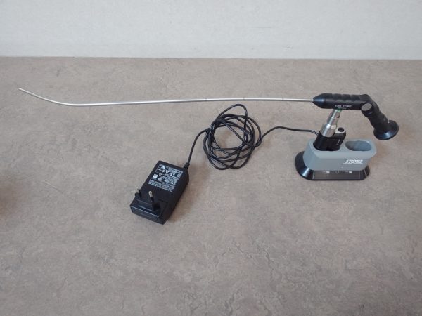Karl Storz 10331B1 0 Grad Intubationsendoskop + 11301 DF  + 11301 DG  Ladestation