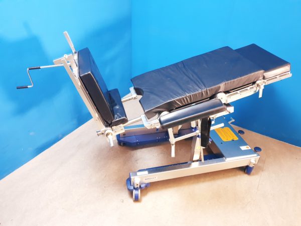 Maquet 1150.30B0 + 1145.62A0 Op Tisch Lafette