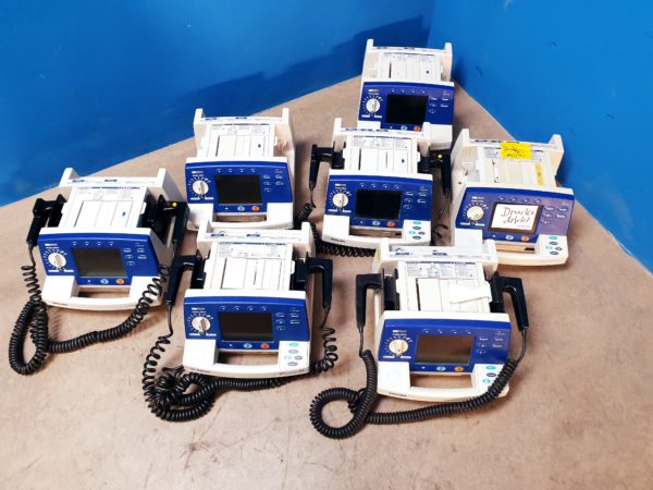 6 X  PHILIPS HeartStart XL Defibrillator + 1x Ersatzteilträger ( For Spare Parts )