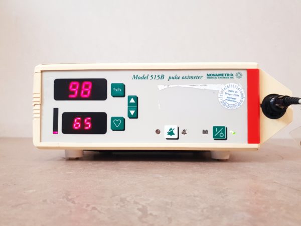 NOVAMETRIX 515B 515 B Pulseoxymeter mit Fingersensor