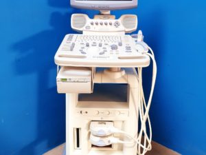 GE Logiq P5 Doppler  Farbdoppler + 4C + 11L
