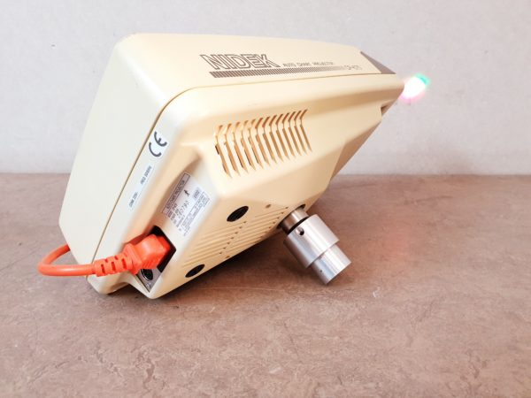 Nidek CP-670  CP 670 Chart Projektor Auto mit Fernbedienung