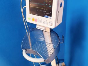 Mindray iPM 8  iPM8 Monitor - Übeerwachungsmonitor auf fahrbarem Gestell