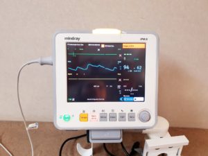 Mindray iPM 8 iPM8 Monitor - Übeerwachungsmonitor + SpO2 Sensor