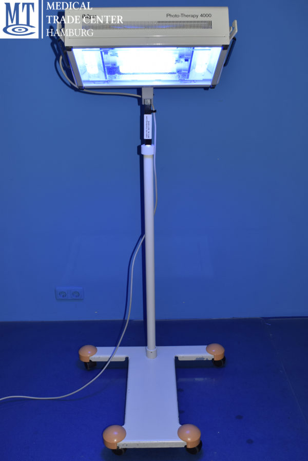 Dräger Photo-Therapy 4000 Neonatal Photo-therapy  Unit