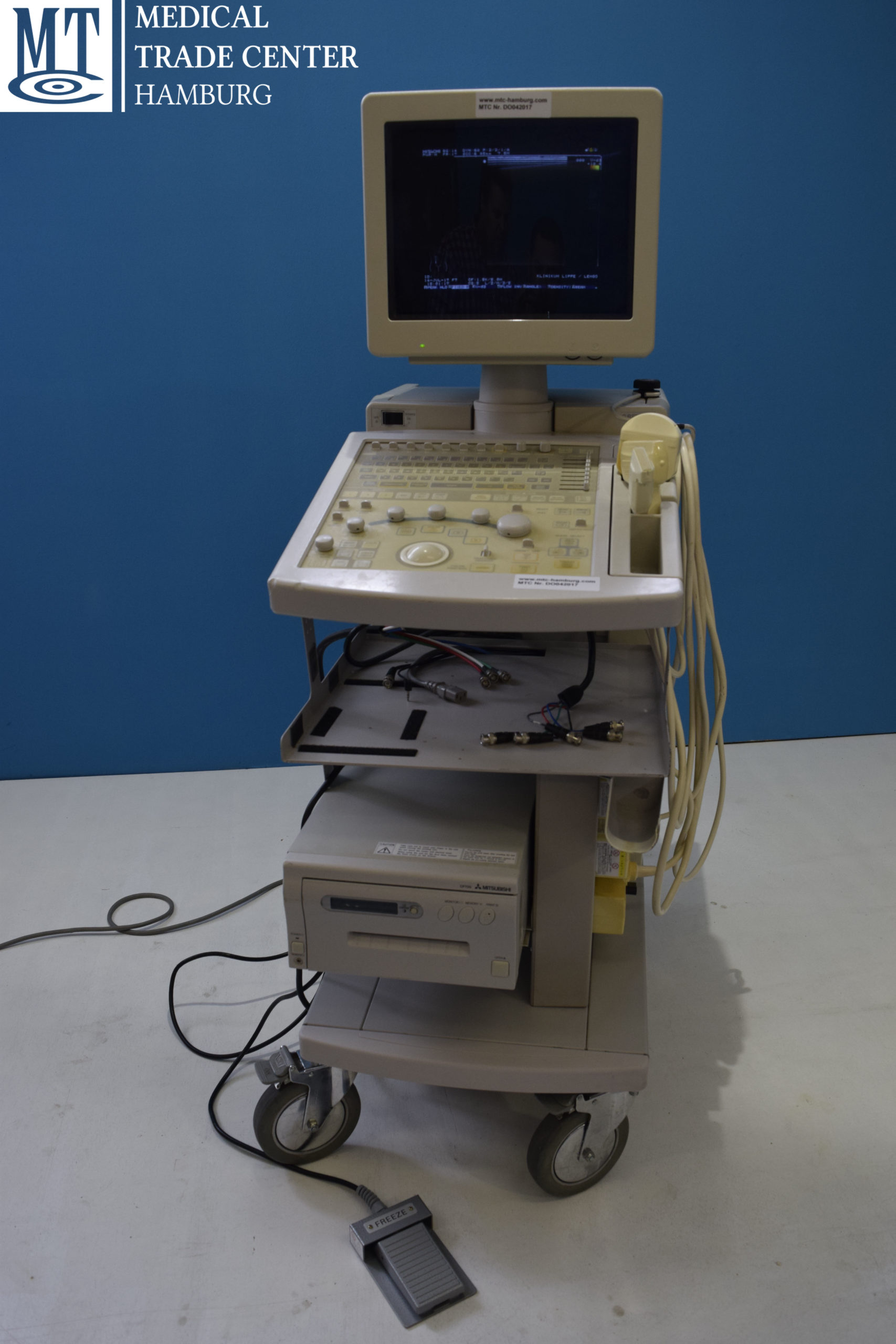 Hitachi -EUB 525 Plus  // EUB-525 Plus Farbdoppler  mit 02 Sonden
