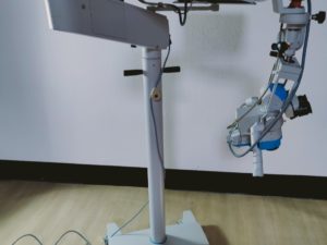 Möller Wedel VM 500  VM500 - FS 2011 300 Watt Lichtquelle  OP-Mikroskop