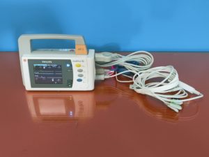 Philips IntelliVue X2  M3002A  Patient Monitor Überwachungsmonitor