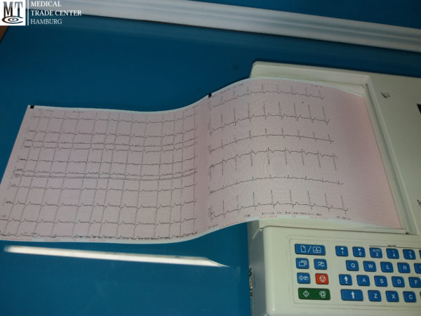 Schiller AT 2 Plus EKG ECG mit Patienteableitungskabel