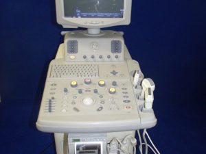 GE Logiq 3 Expert Ultraschallgerät / Farbdoppler