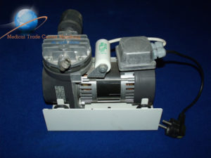 KNF-Neuberger Typ PM 3391-NPK 30, Membrann-Vakuum- und Druckpumpe