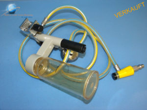 Dräger Flowregler mit Befeuchterflasche und Manometer